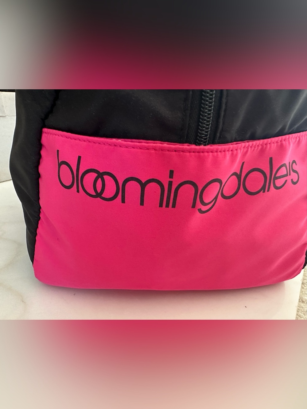 Pink Black Duffel Gym Travel Bag Bloomingdale’s Weekender Carry On - Picture 12 of 14